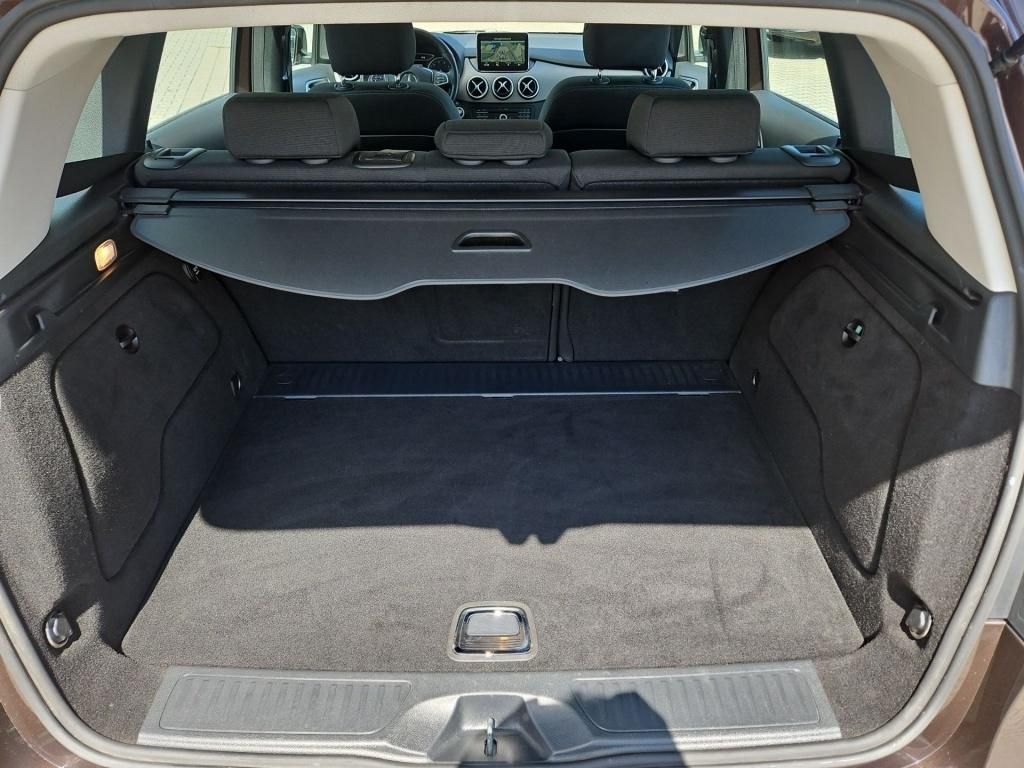 Fahrzeugabbildung Mercedes-Benz B 180 Style Navi SHZ Parkpilot