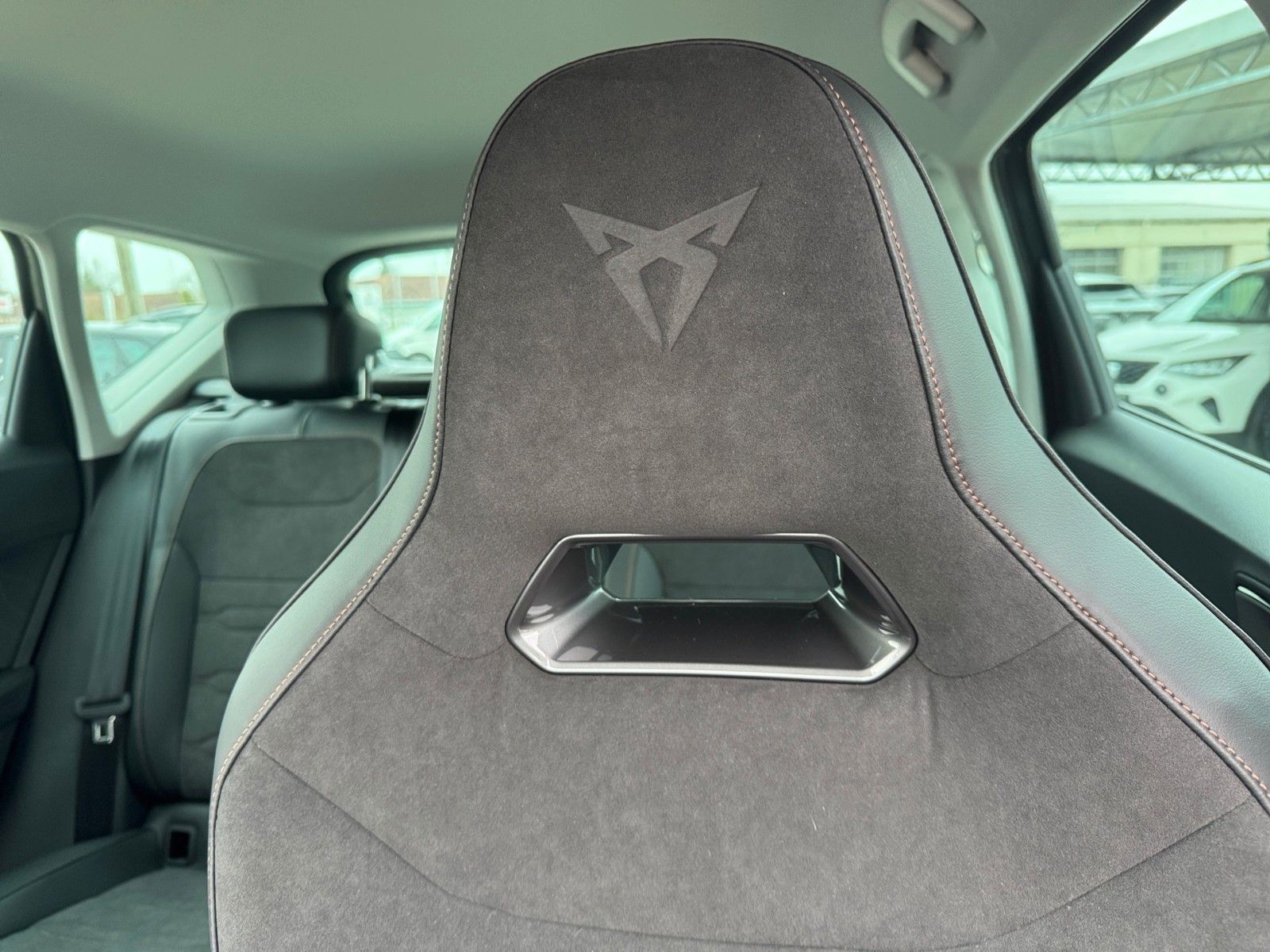 Fahrzeugabbildung CUPRA Ateca 1,5 TSI