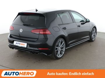 Volkswagen Golf - 6