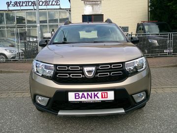 Dacia Sandero II Stepway Celebration 1 Hand