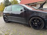 Volkswagen Golf 2.0 T-FSI GTI Pirelli - Volkswagen Golf GTI pirelli mit Benzin-Antrieb