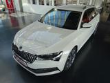 Skoda Superb Combi TDI Laurin & Klement/Navi./LED/STHZ - Skoda: Klement Laurin