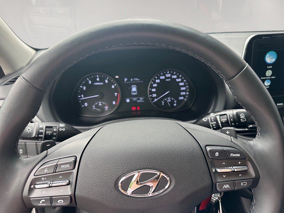 Fahrzeugabbildung Hyundai i30 1.5T 160PS DCT 48V TREND Navi
