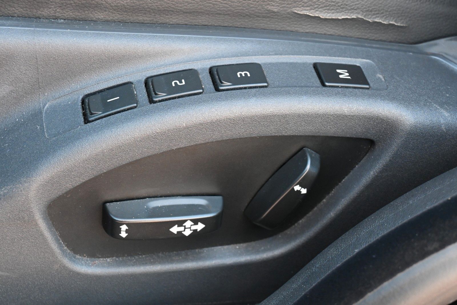 Fahrzeugabbildung Volvo S80 D4 Mom*AT*ACC*NAV*SITHZ*PANO*XEN*Top