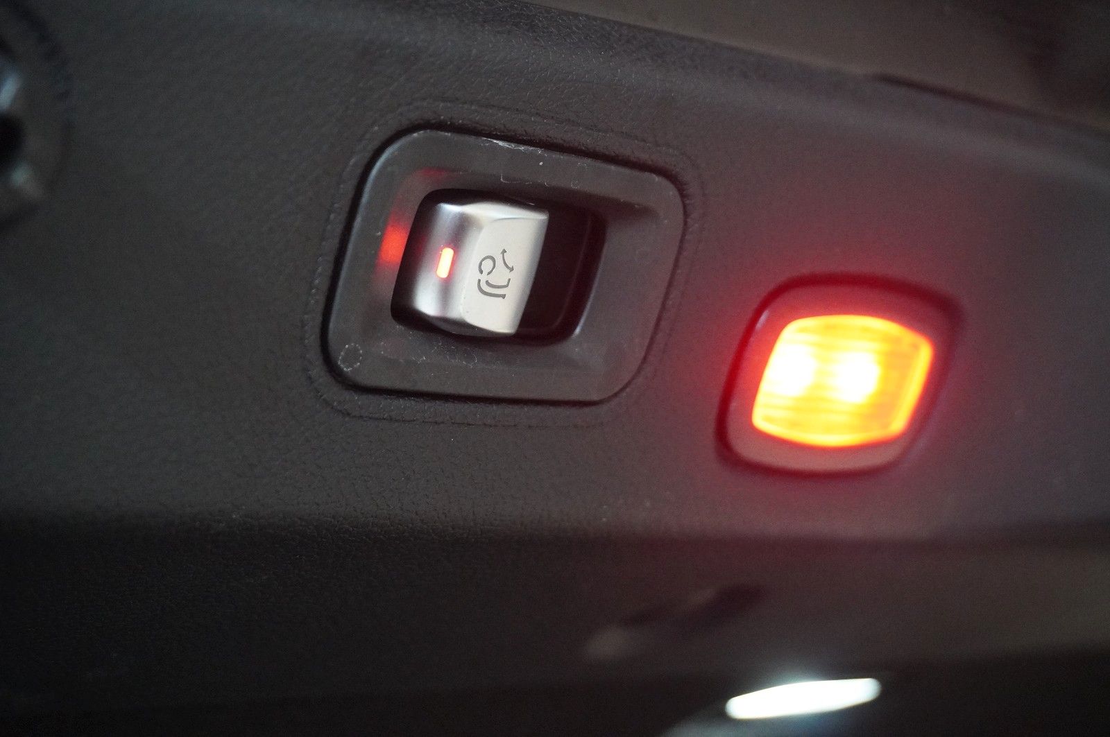 Fahrzeugabbildung Mercedes-Benz CLS 450 4MATIC 9G-TRONIC NAVI/360°/LED/HUD/AHK