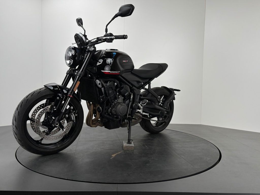 Fahrzeugabbildung Triumph TRIDENT 660 E5+ *TOP-ZUSTAND *QUICKSHIFTER