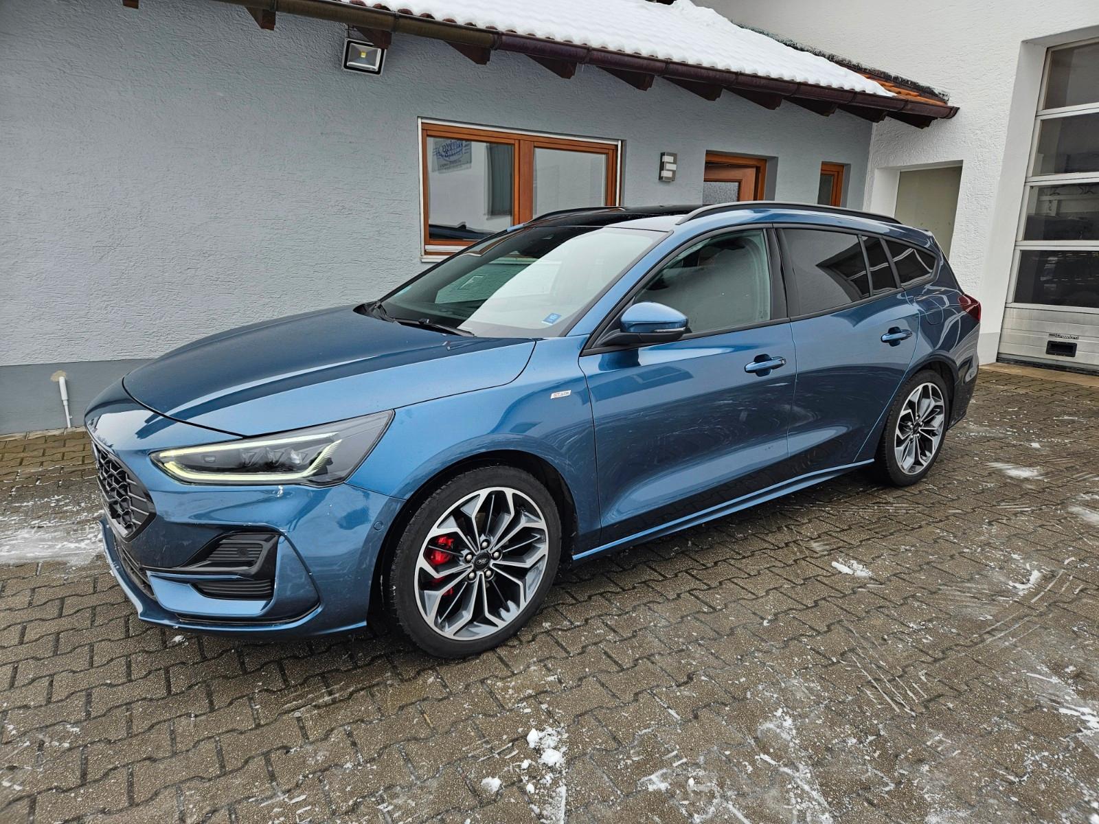 Ford Focus Turnier ST-Line X *PANORAMA*ACC*MATRIX*