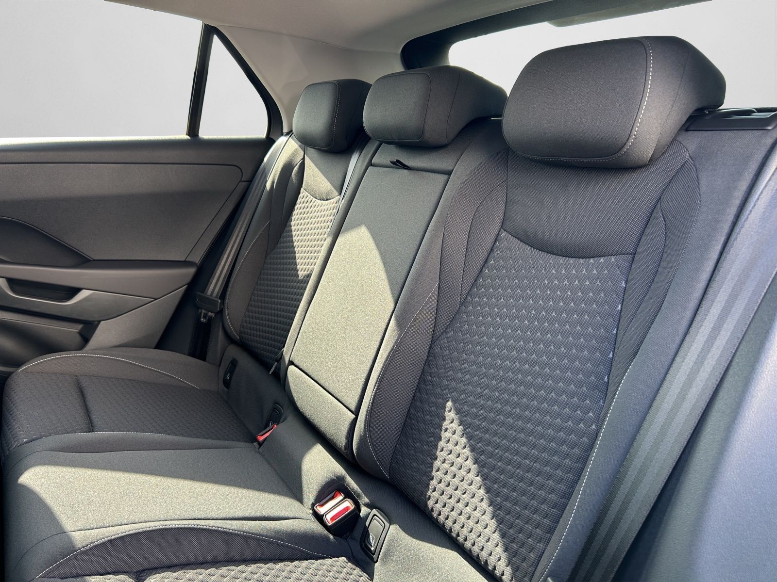 Volkswagen T-Roc - Bild 16