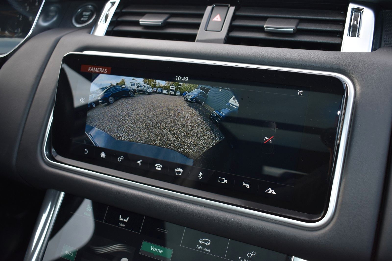 Fahrzeugabbildung Land Rover Range Rover Sport HSE P400 Dynamic Stealt Black