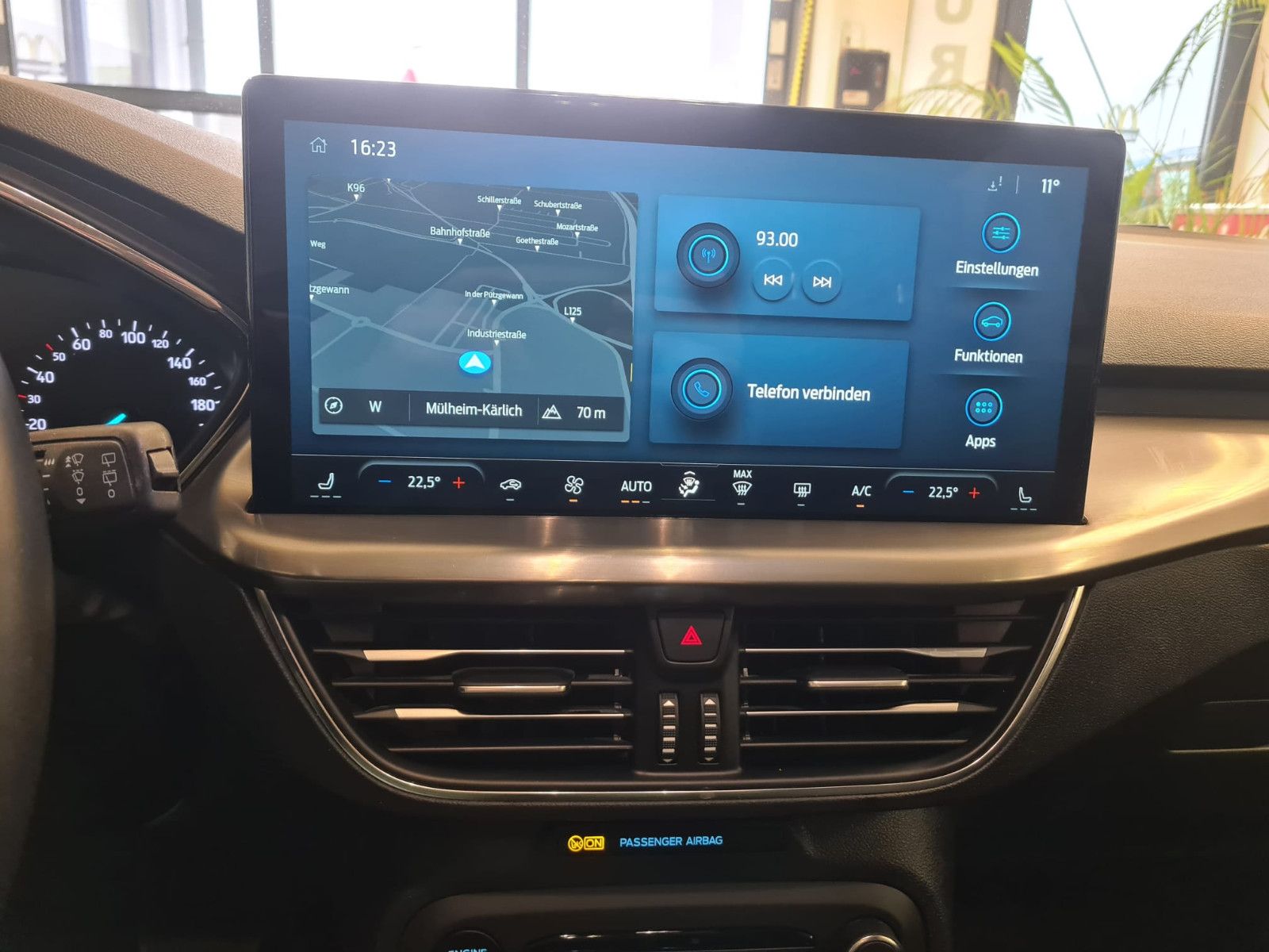 Fahrzeugabbildung Ford Focus Turnier Titanium / 1. Hand / SCHECKHEFT