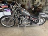 Suzuki 750 Intruder - SUZUKI INTRUDER 750