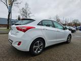 Hyundai i30 YES!1.Hand GARAGE WIE NEU Viele Extras TOP - Hyundai i30 YES!