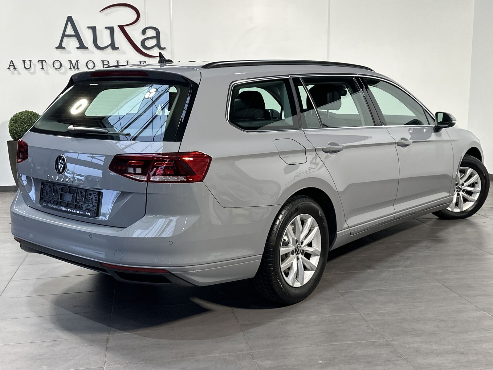 Fahrzeugabbildung Volkswagen Passat Variant 2.0 TDI DSG Business NAV+LED+ACC