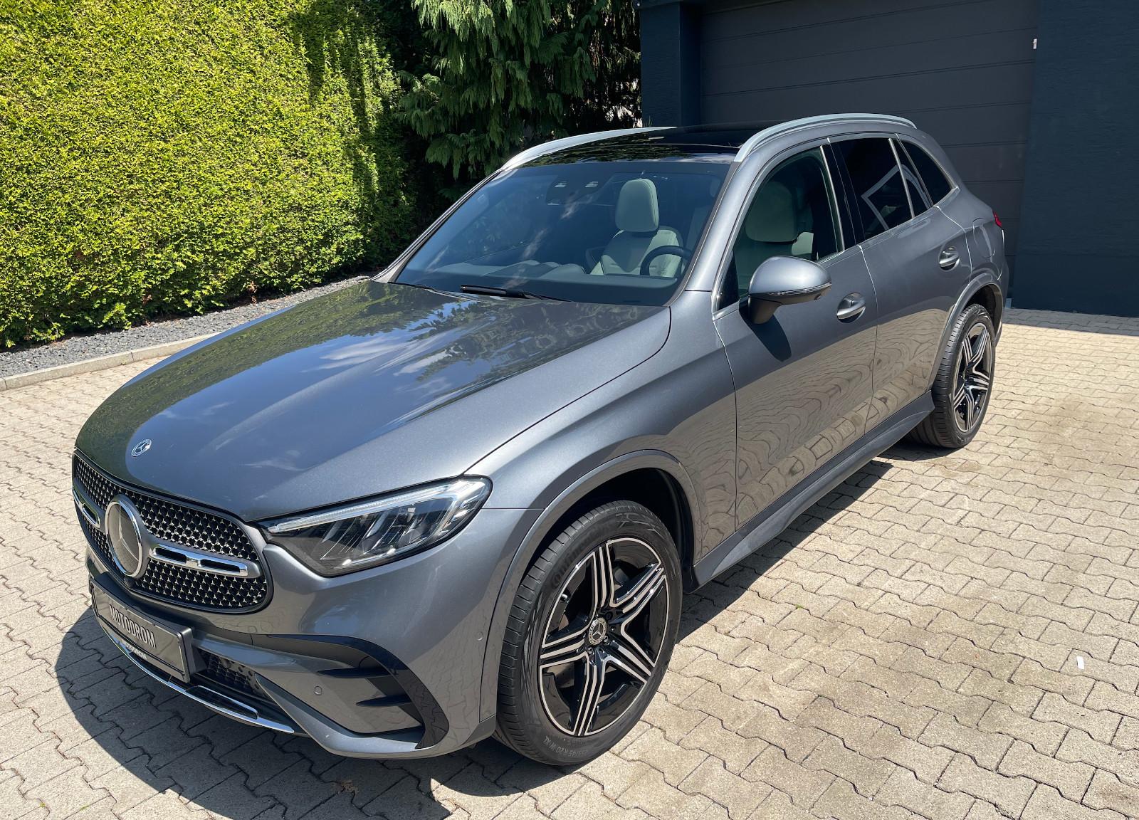 Mercedes-Benz GLC300e 4Matic 360 KAMERA AHK PANORAMA  AMG-LINE