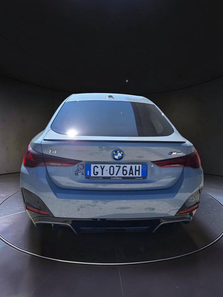BMW i4 M50 Xdrive Msport Pro imagem 3