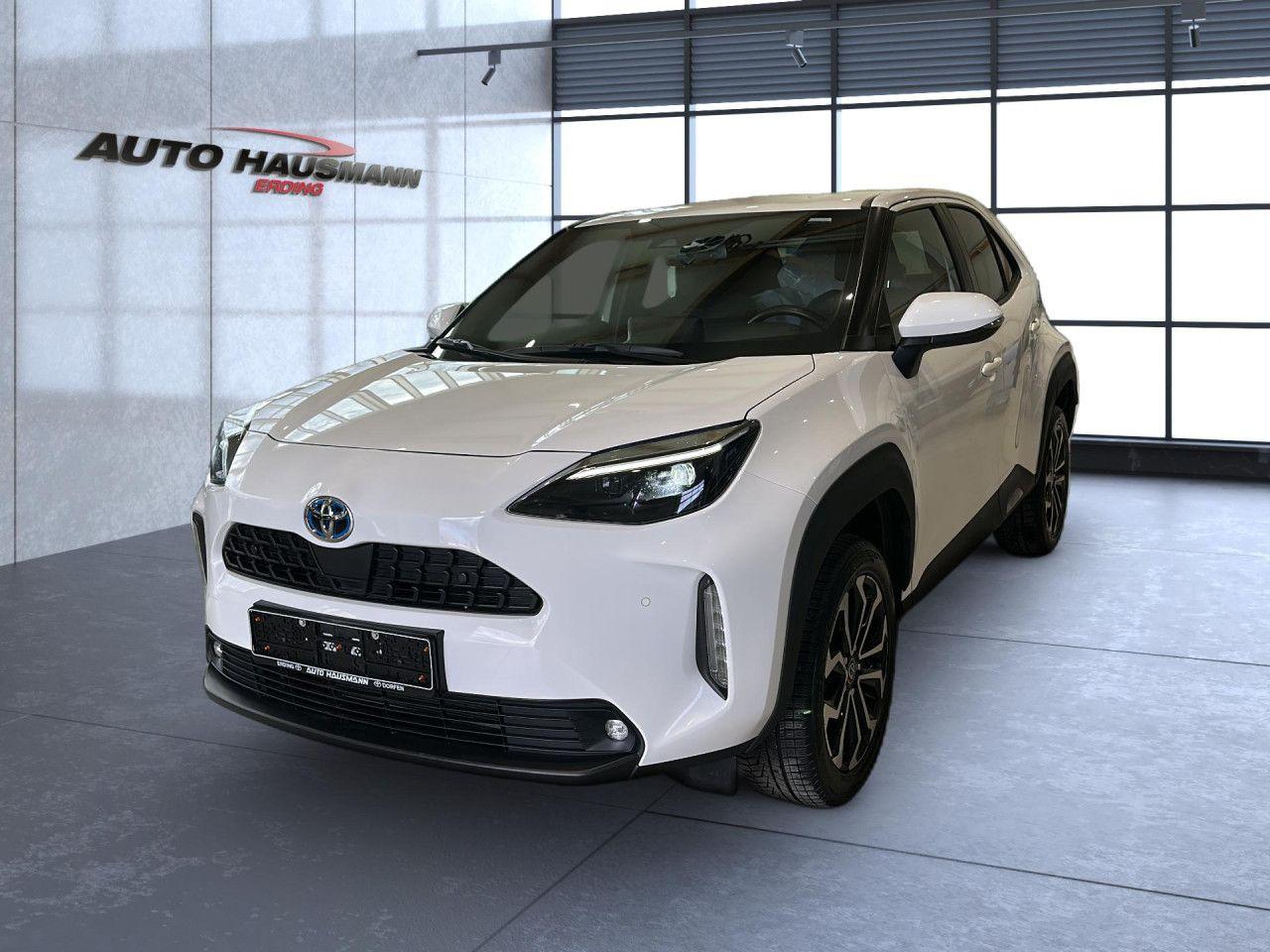 Toyota Yaris Cross 1.5 Hybrid FWD Team Deutschland Navi