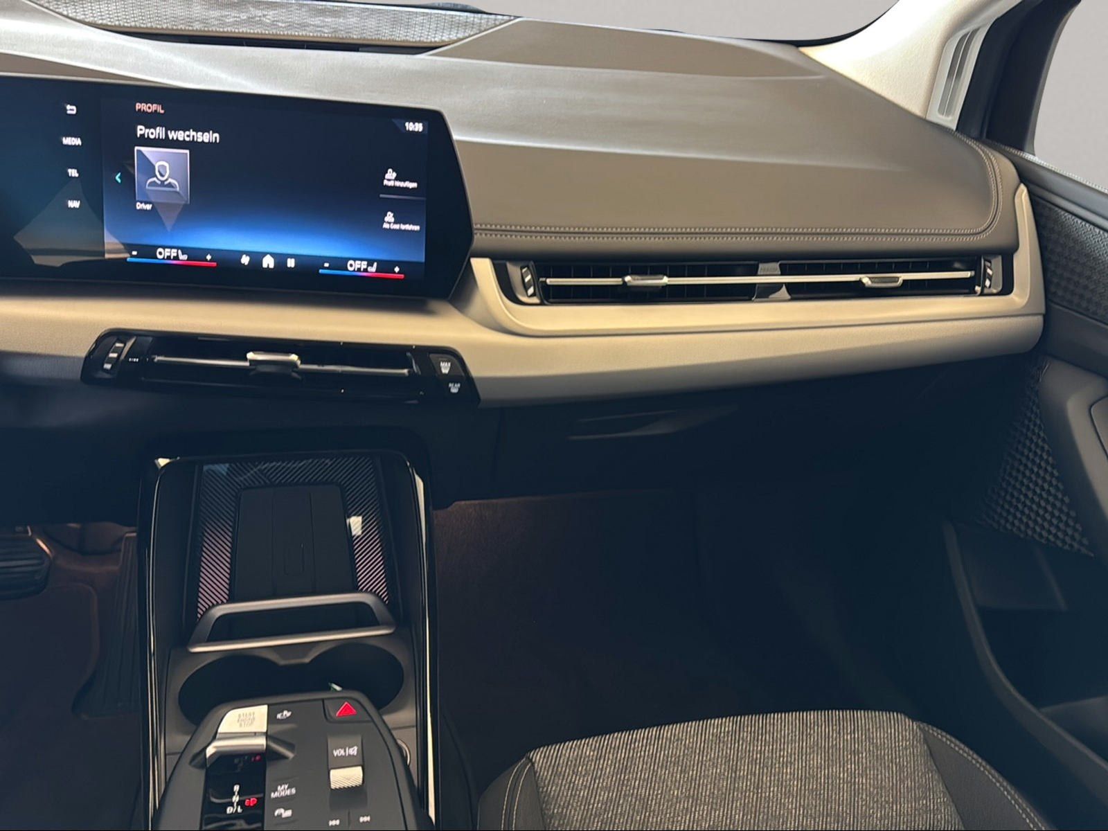 BMW 223 Active Tourer - Bild 19