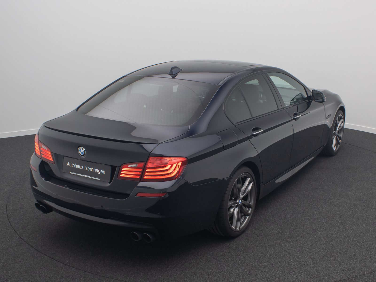 Fahrzeugabbildung BMW 550i xD M Sport HUD H/K Kamera GSD SoftCl 20Zoll