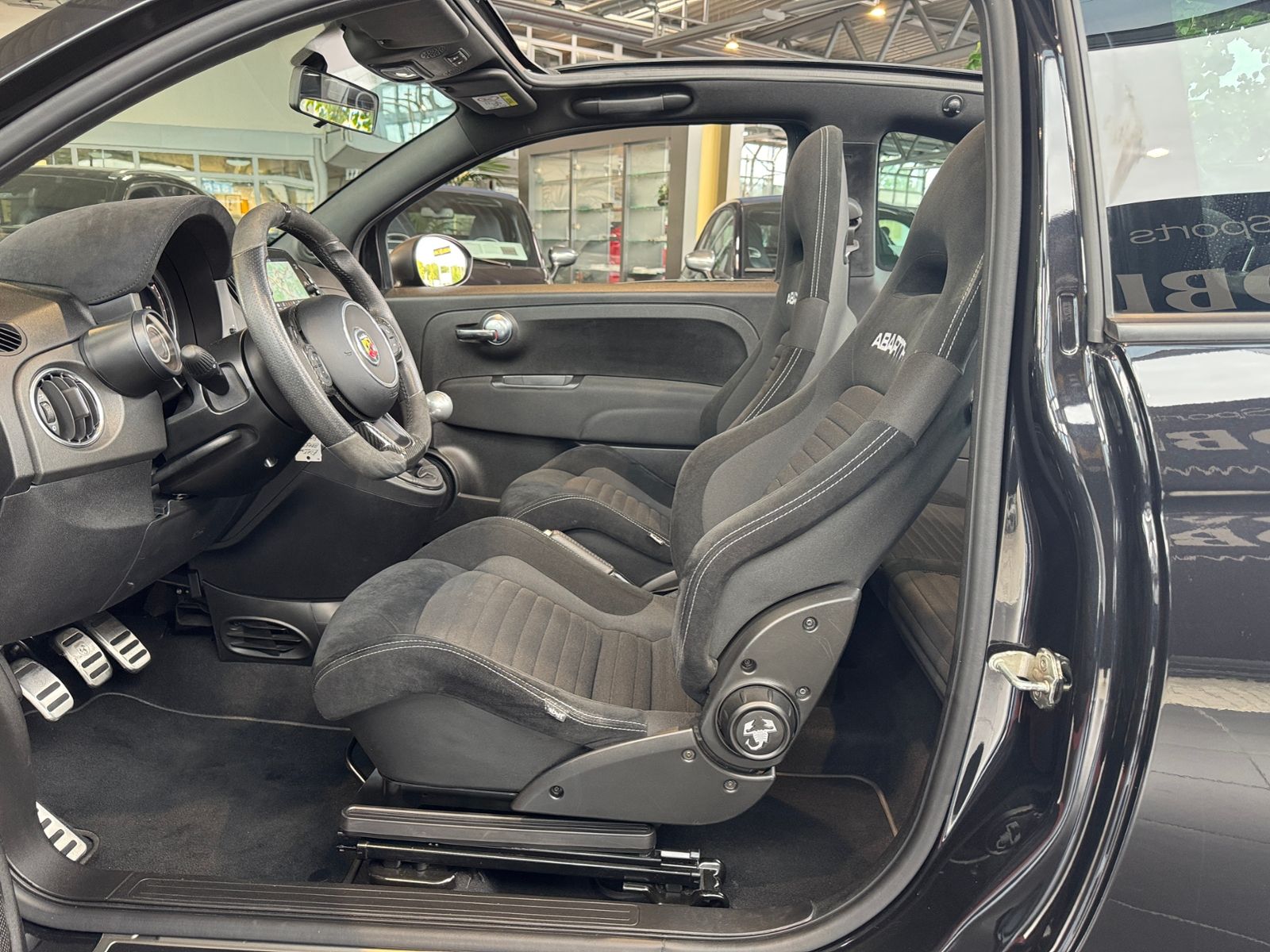 Fahrzeugabbildung Abarth 595C Competizione XENON NAVI ALU