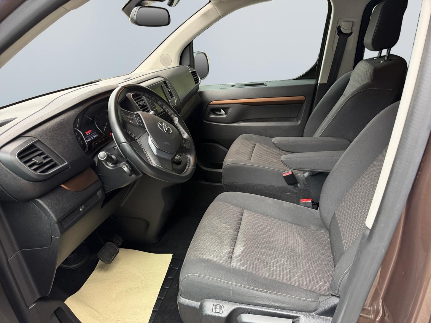 Toyota Proace Verso 2.0 D-4D L1 Team D *Navi*CAM*SHZ*LM
