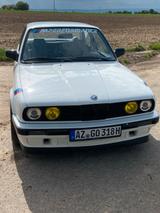 BMW 318is E30 - BMW 318: 318is