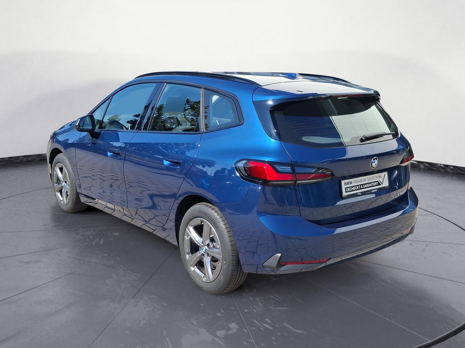 BMW 220 Active Tourer 220i Active Tourer Steptronic DCT Premium Paket, миниатюра 4