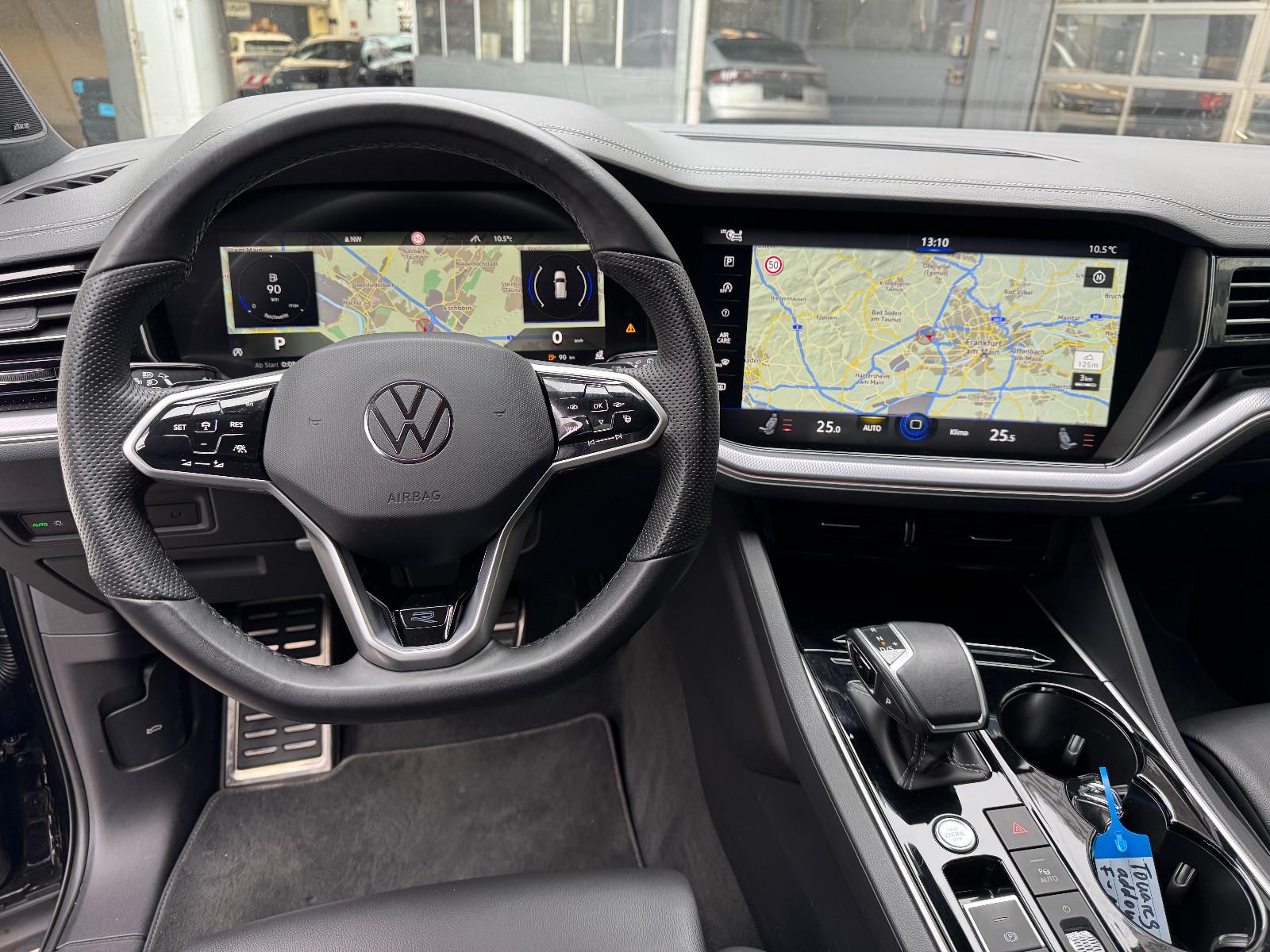 Volkswagen Touareg R-Line 3.0 V6 TSI 4MOTION -Vollausstatt.