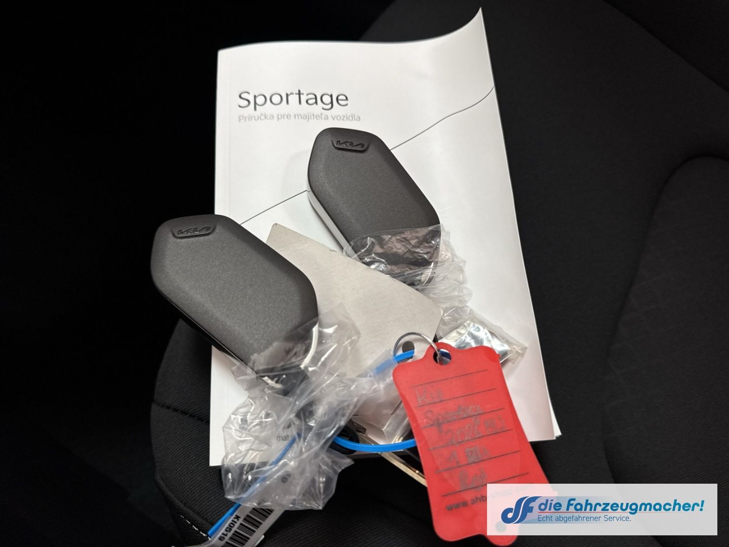 Fahrzeugabbildung Kia Sportage 1.6 T-GDI AWD 7DCT 2-Zonen-Klimaautomat