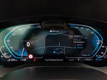 Fahrzeugabbildung BMW 530e Panorama Kamera Laser HUD DAB H/K ACC AHK