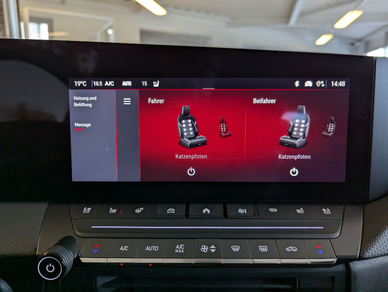 OPEL Astra 1.2 Ultimate Leder-Nappa Sitzlüft AHK Pano - Image 32