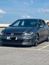 Volkswagen Golf 2.0 TSI OPF DSG GTI Performance GTI Per... - mit Benzin-Antrieb: Grau, Stoff, Beheizbare Frontscheibe