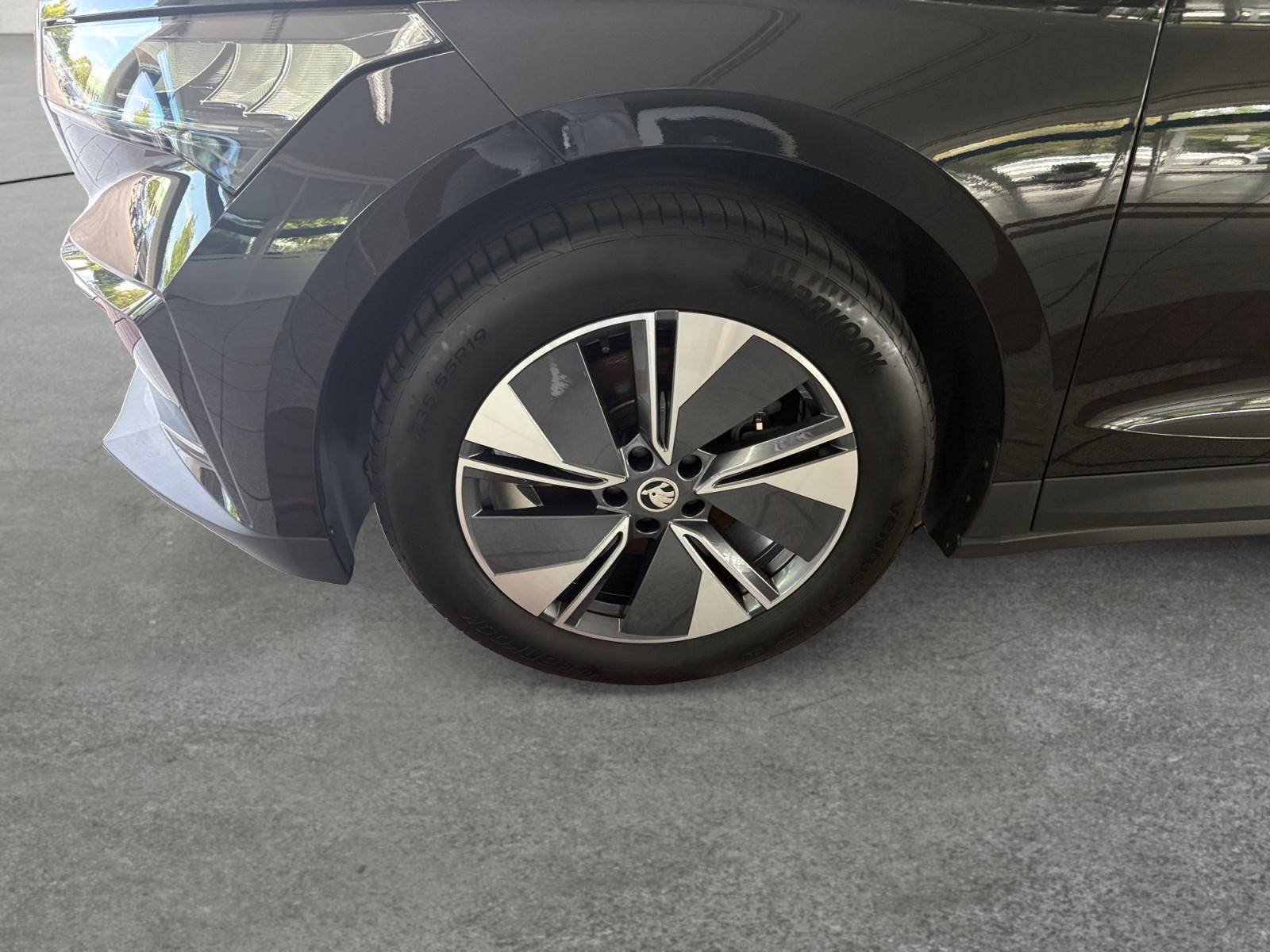 Skoda Enyaq LOFT 180PS 60kWh +WÄPU+LED+CARPLAY+RKAM+NA