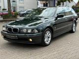 BMW 530d*Exclusive*3.Hand*Unfallfrei*HuNeu*Euro4* - BMW 530 aus 2002: Kombi