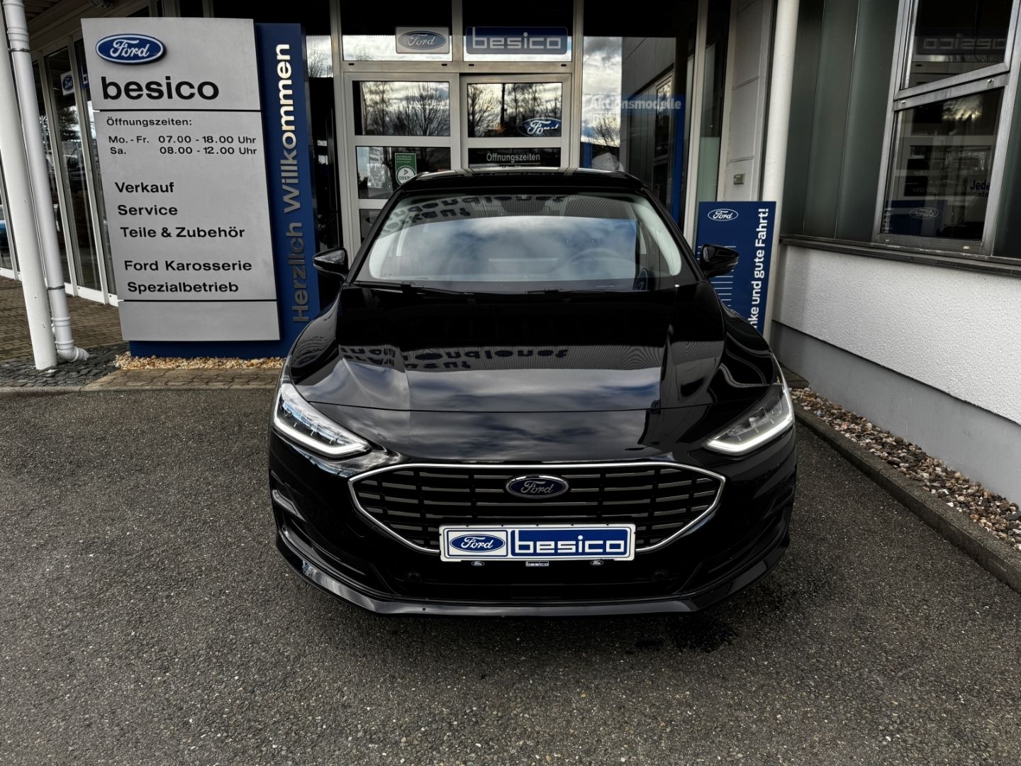 Ford Focus Titanium Edition+LED+PDC+iACC+NAV+DAB+BLIS imagem 2