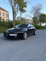 Alfa Romeo 159 2.2 Dringender Verkauf TÜV neu Limousine - gebrauchte Alfa Romeo 159 aus dem Jahr 2006