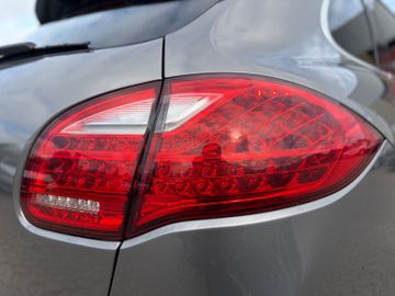 Porsche Cayenne - 11