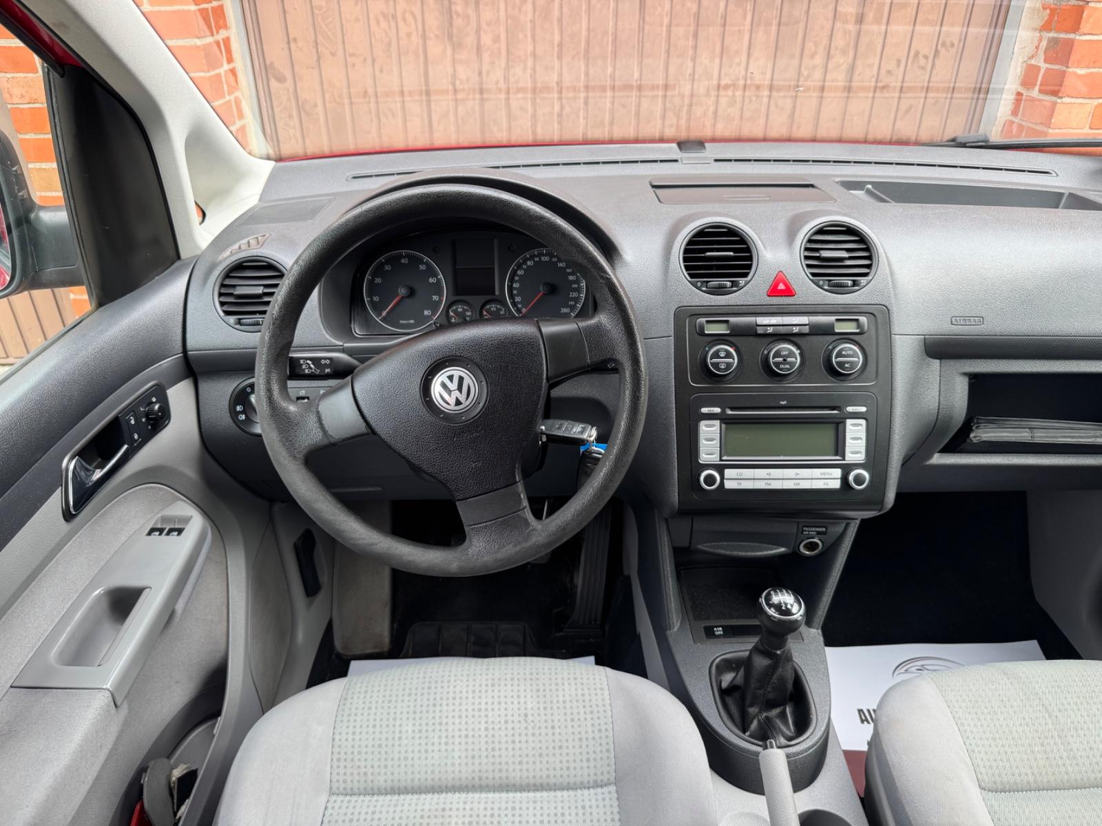 Volkswagen Caddy Life Team 7-Sitze,Klima,Allwetter,TÜV+Insp