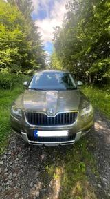 Skoda Yeti 2.0 TDI Adventure 4x4 Autom. AHK - Skoda Yeti in Bonn