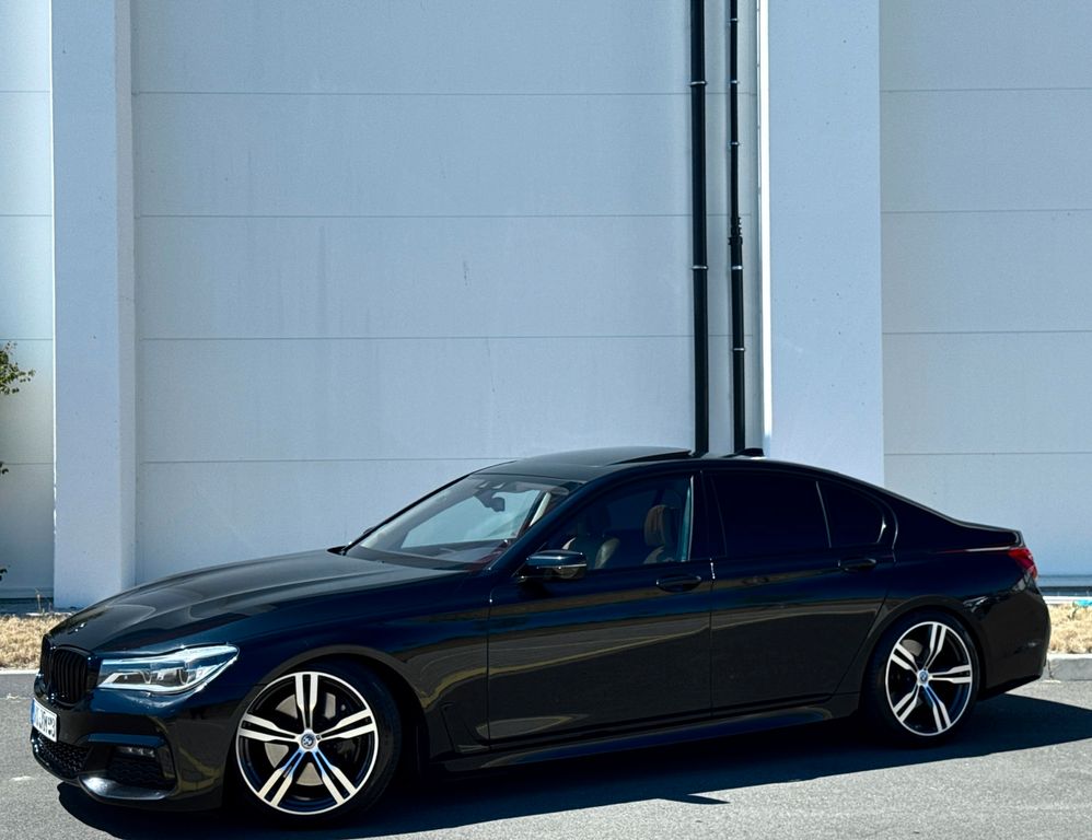 Image of BMW 750