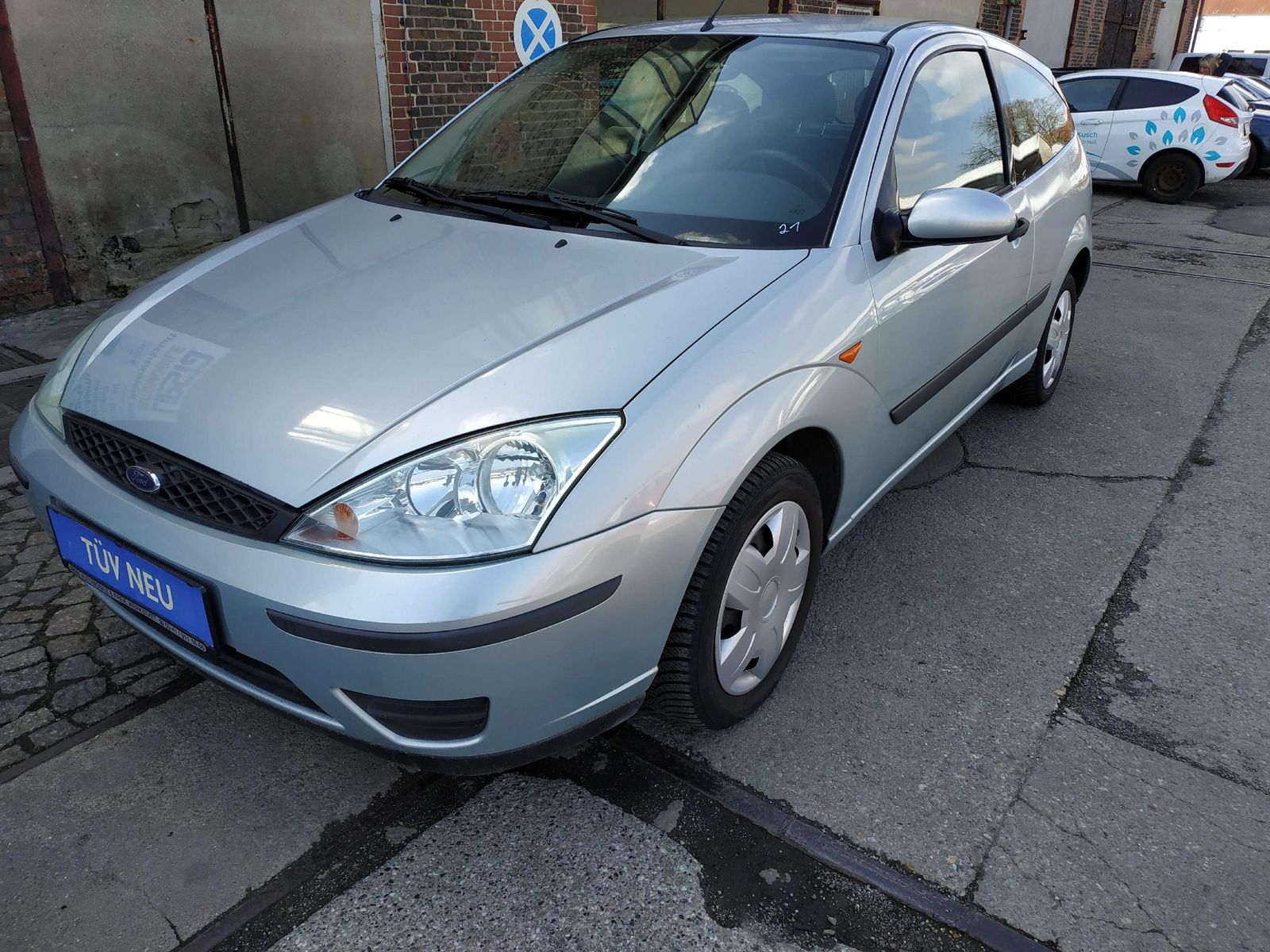 Focus 1.4/ TÜV NEU/Klima/Ganzjahresreifen/Sitzhe