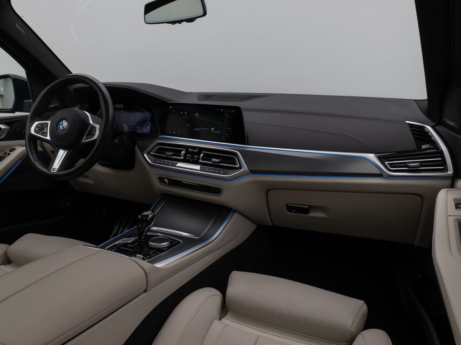 Fahrzeugabbildung BMW X5 xD45e M Sport 360°Panorama Laser HUD DAB H/K