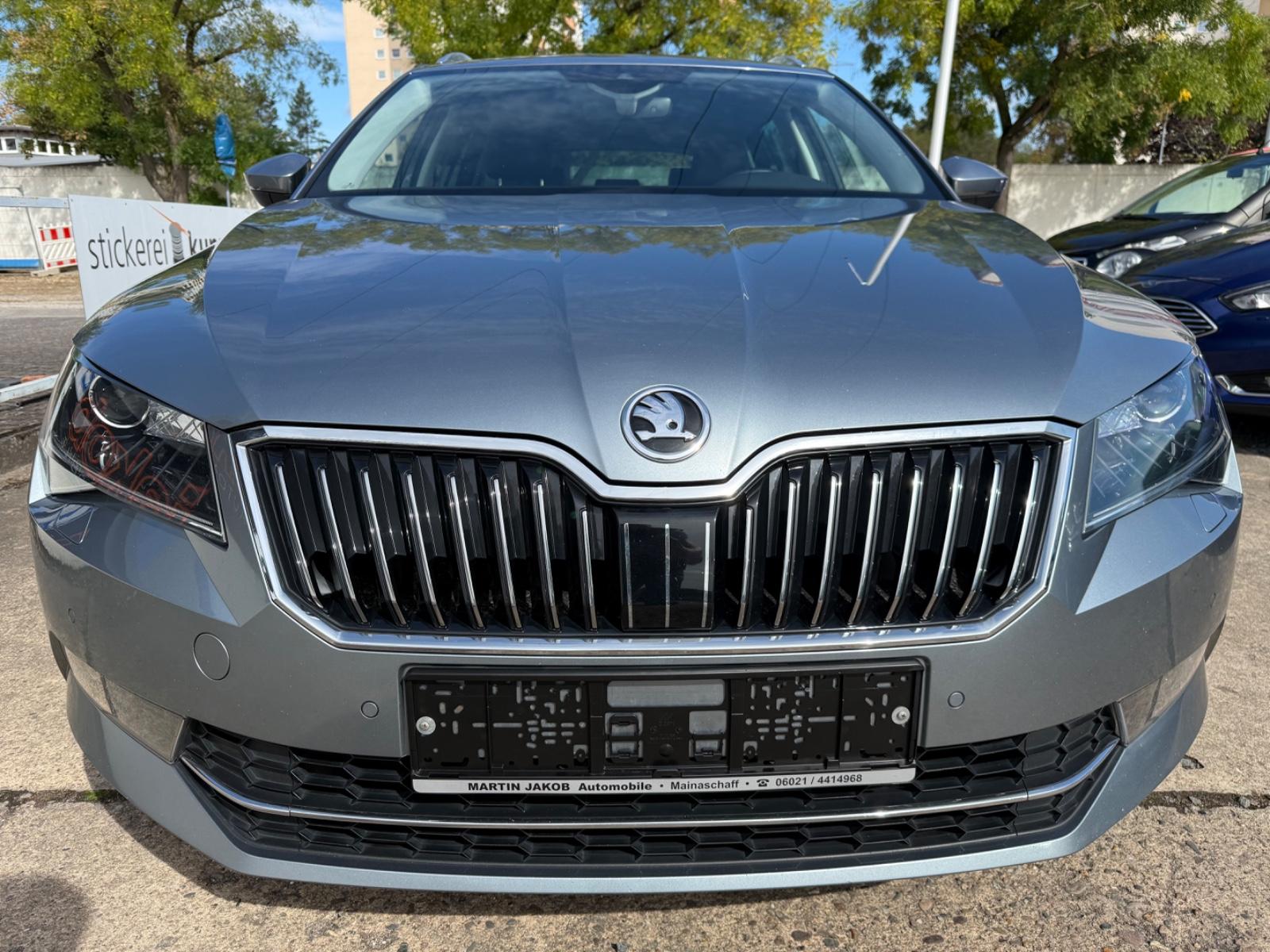 Skoda Superb Combi L&K 4x4+LEDER+ELE SITZE+MEMORY+AUTO
