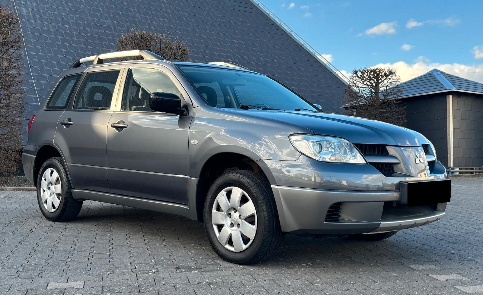 Mitsubishi Outlander 2.0 Invite 4WD