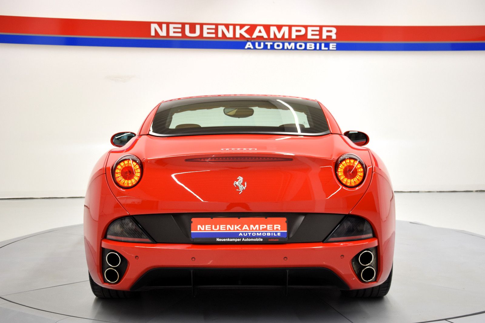 Fahrzeugabbildung Ferrari California 4.3 V8 Leder beige Navi Xenon PDC 2.H