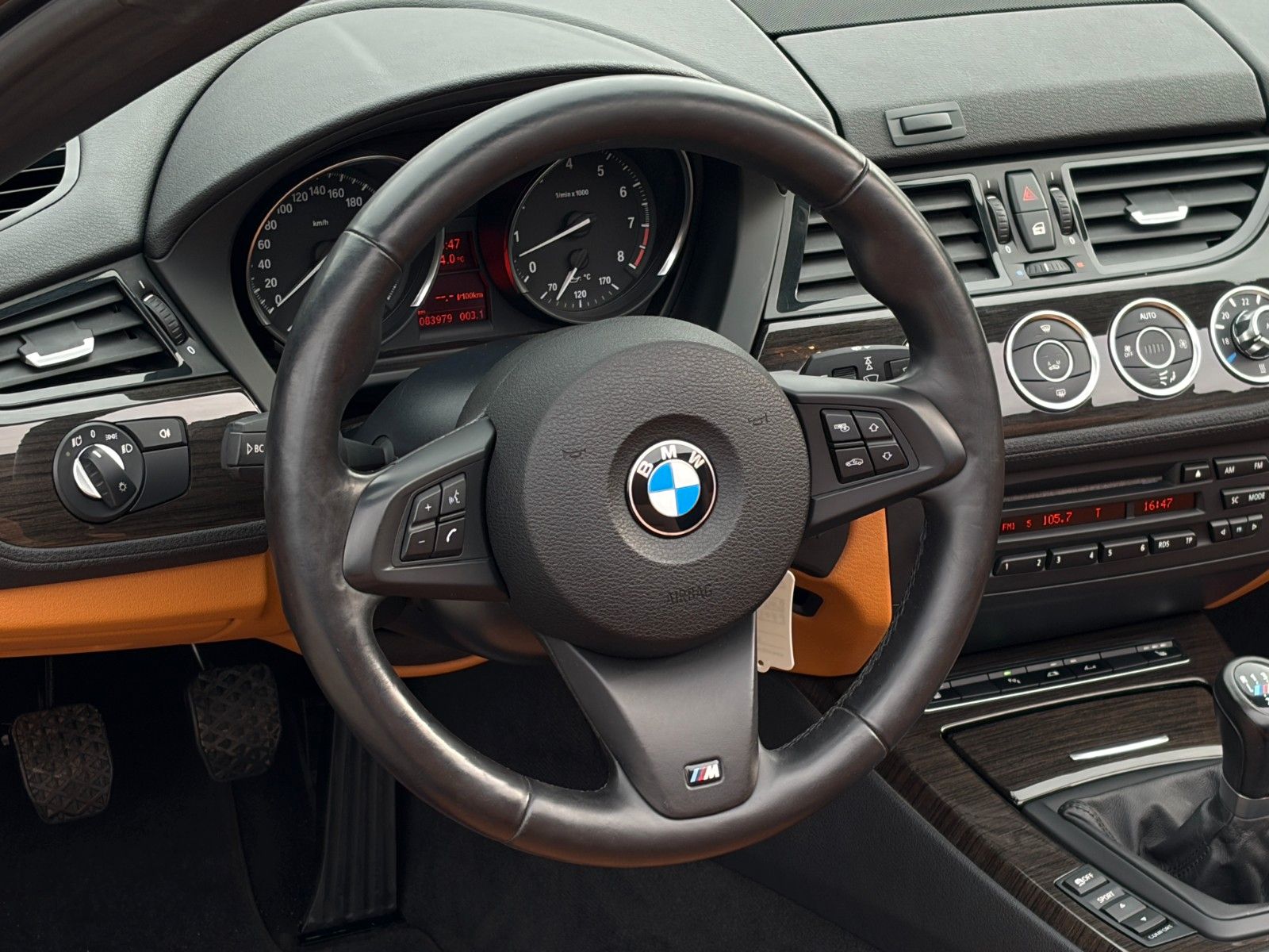 Fahrzeugabbildung BMW Z4 Roadster sDrive 35i SHZ LHZ PDC HiFi Temp.