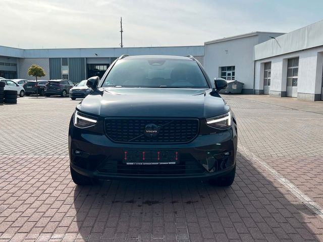 Volvo XC40 B3 Plus Black Edition HuK*LED*360*Nav*AHK