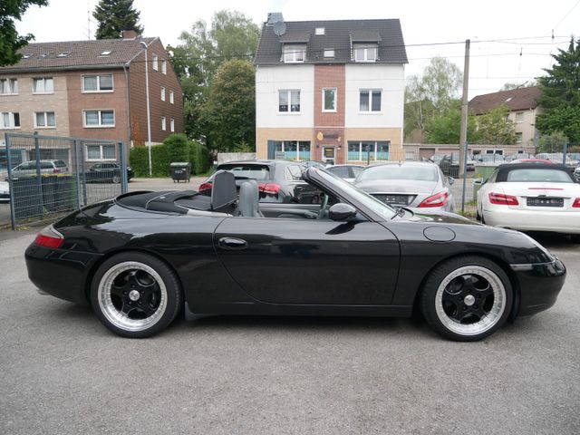 996