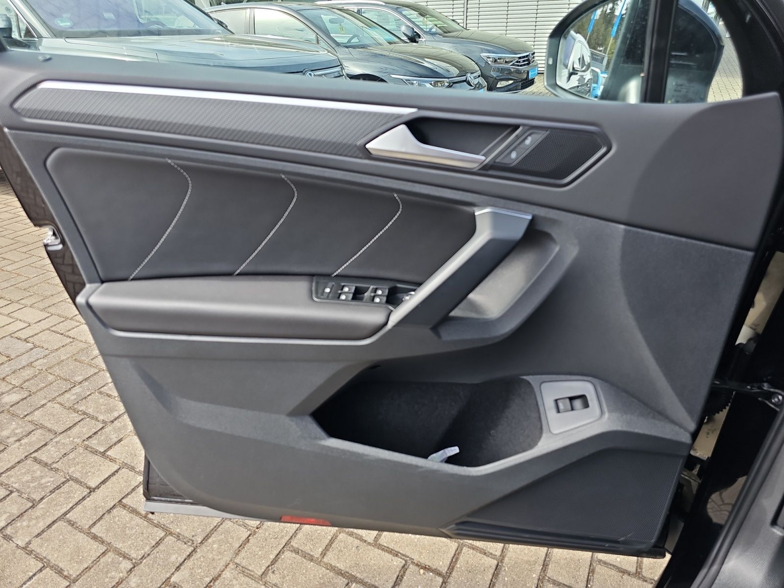 Tiguan R-Line 2,0 TDI 110 kW DSG Neupreis: 64.98