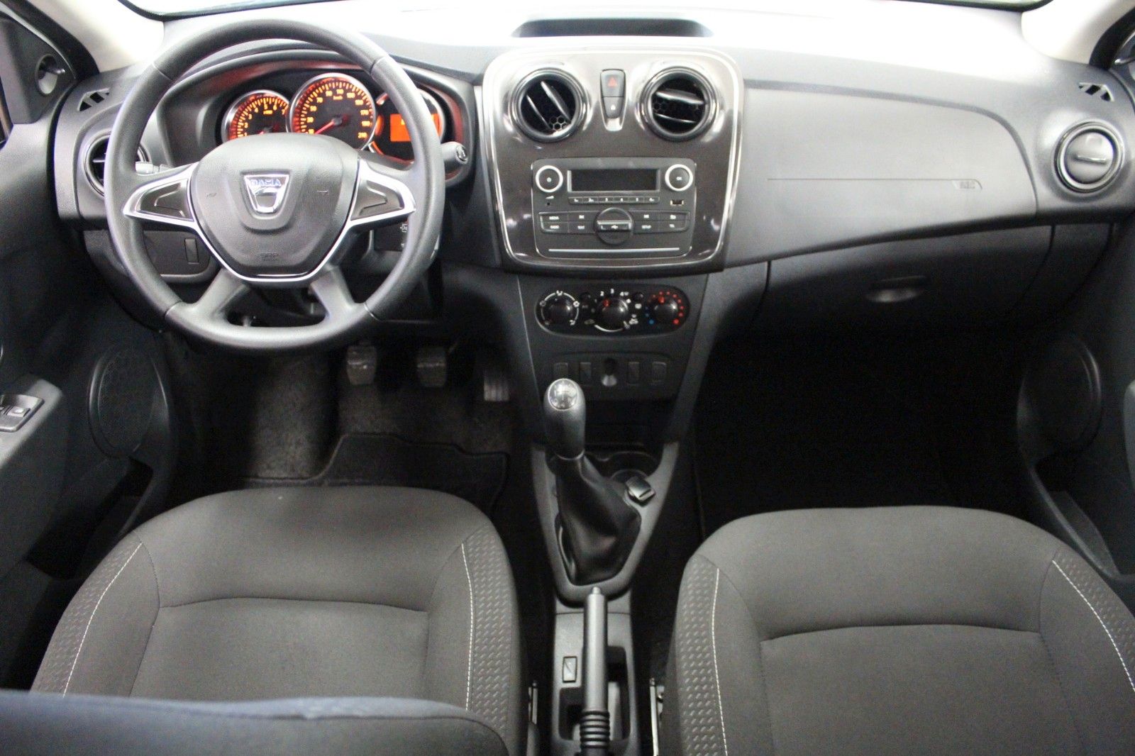 Fahrzeugabbildung Dacia Sandero TCE 100 Eco G*Klima*Radio/CD*LPG
