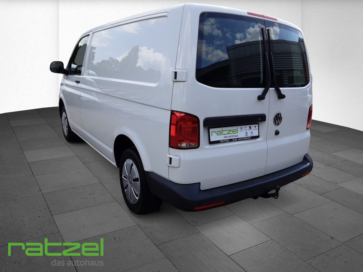 Fahrzeugabbildung Volkswagen T6.1 Transporter KR 2.0 TDI 110kw StandHZG AHK-a